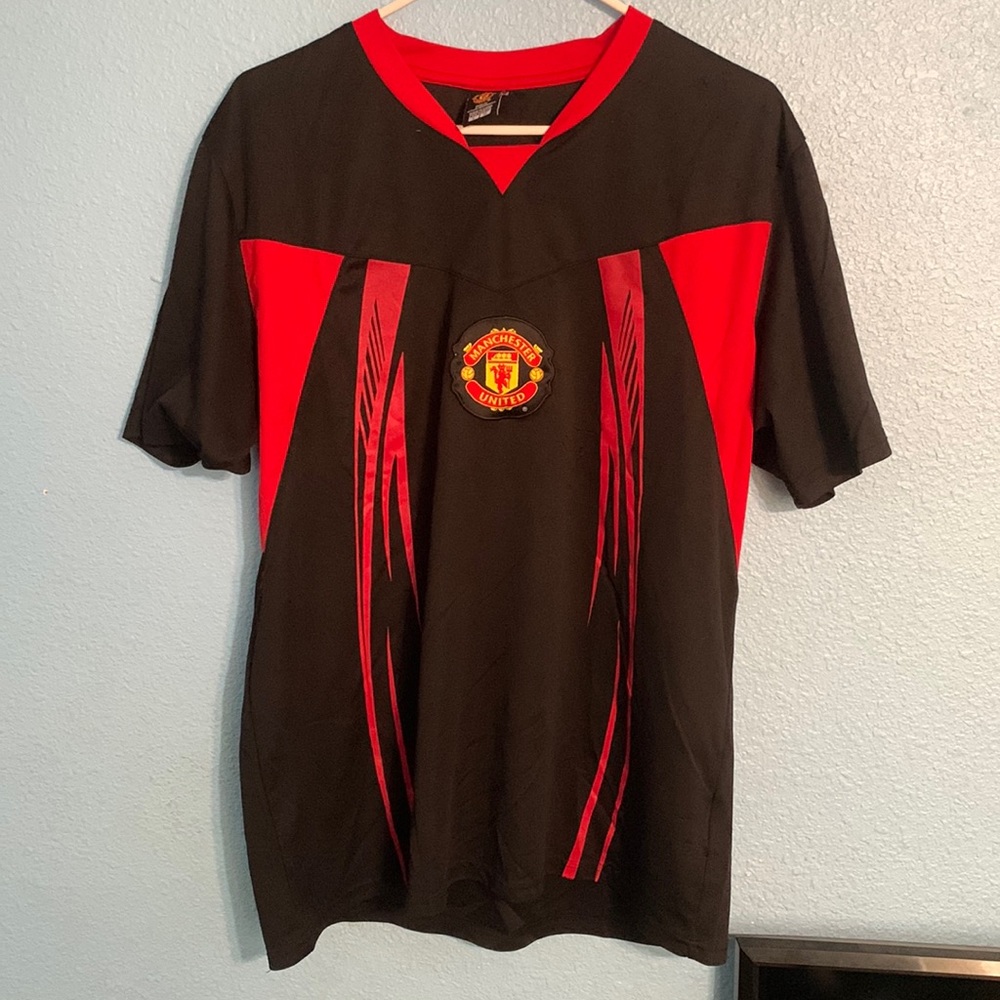 Retro Manchester United shirt
